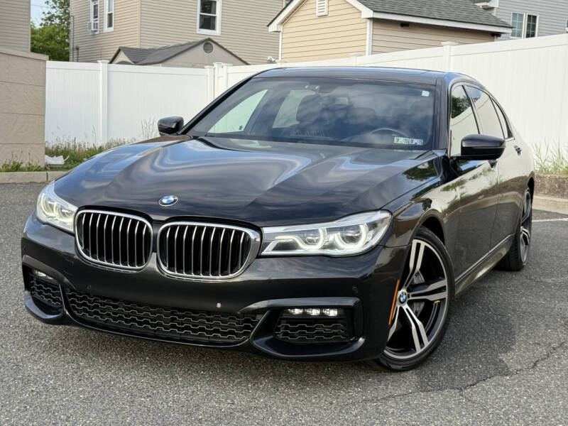 bmw 7 series 2017 WBA7F0C31HGM22040 image bmw 7 series 2017 WBA7F0C31HGM22040 image
